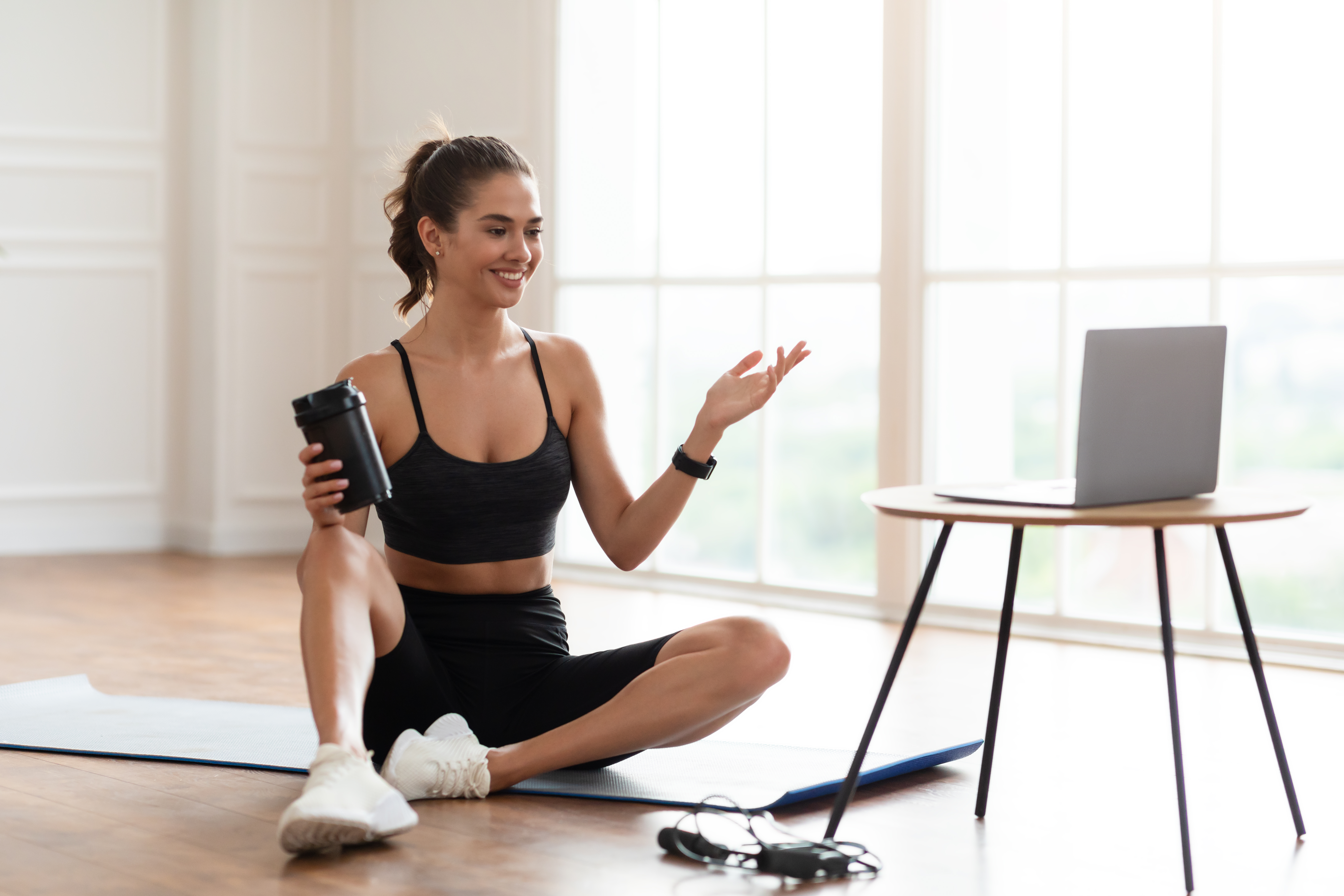 Maximize Your Fitness Journey: Integrating Online Training with Local Gym Workouts